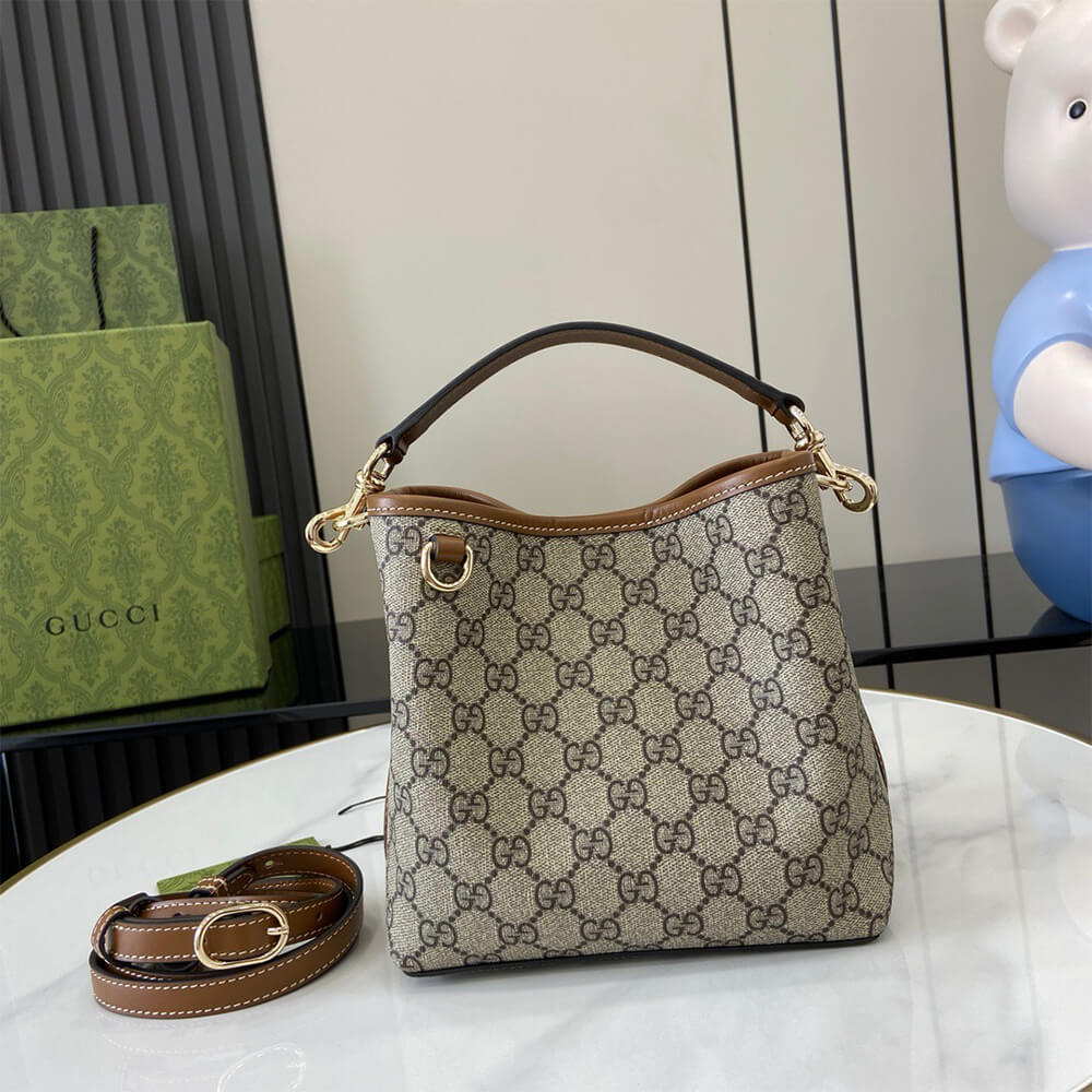 GG Emblem mini bucket bag